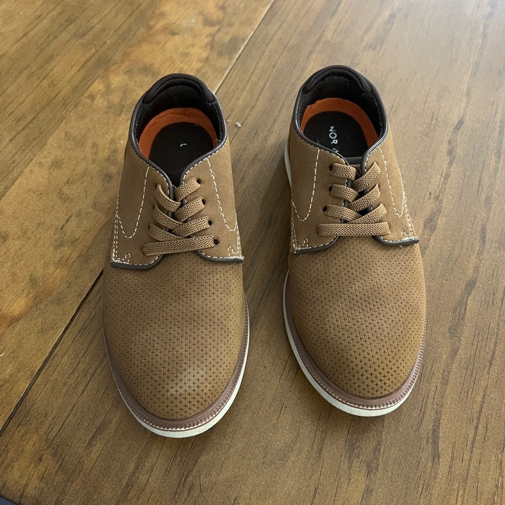 Nordstrom Boys Tan Dress Shoes